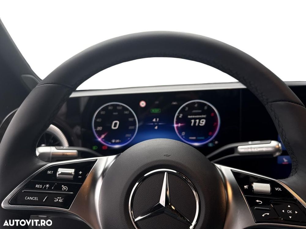 Mercedes-Benz CLA 200 - 8