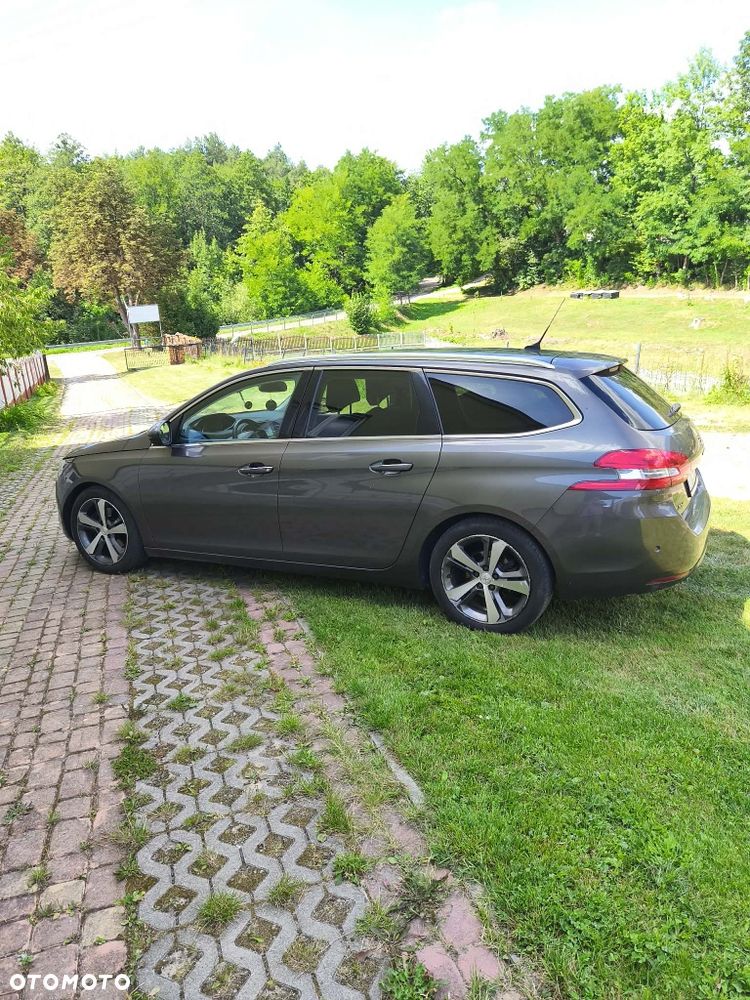 Peugeot 308 2015 photo 3