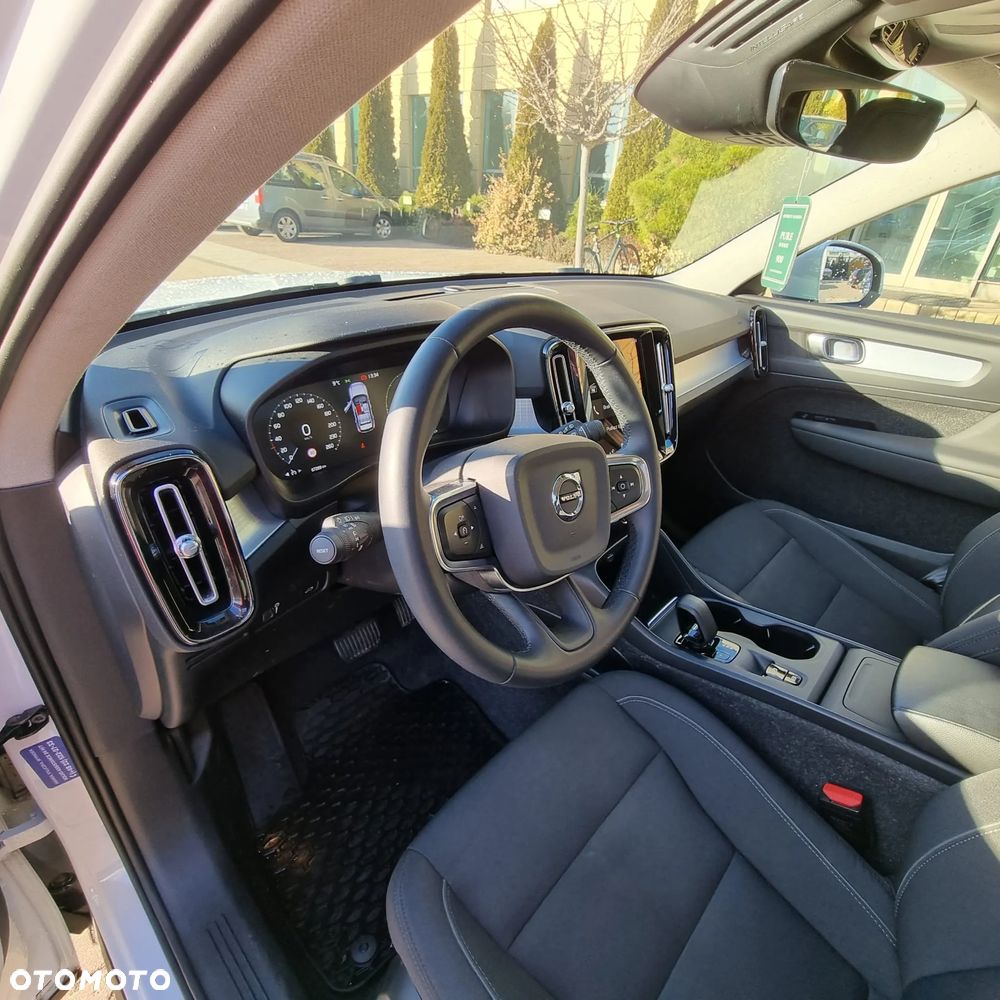 Volvo XC 40 T3 Momentum - 9