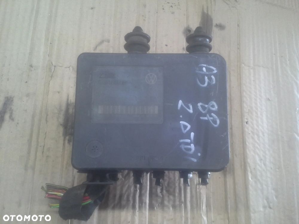 Audi A3 8P Volkswagen Touran pompa hamulcowa abs 1K0614517AE  1K0907379AC plus wtyczka z wiązką - 21