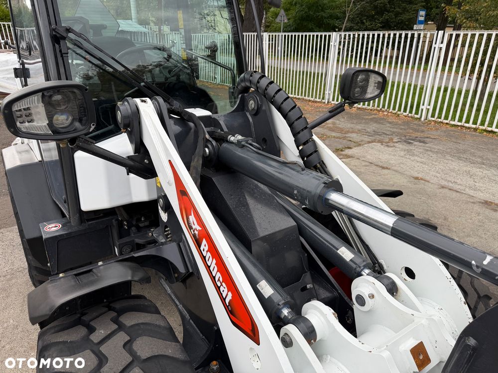 Bobcat Ładowarka kołowa L85 - 7