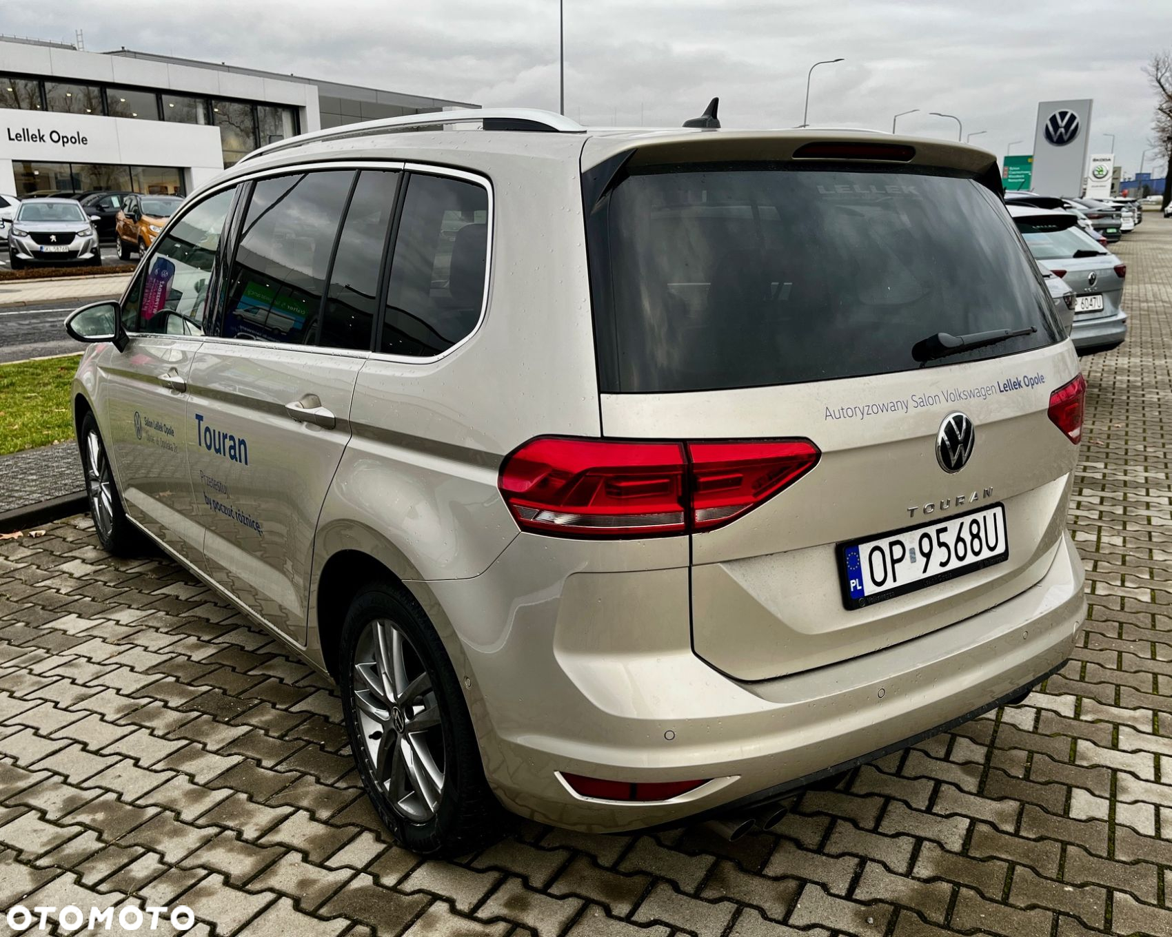 Volkswagen Touran - 7