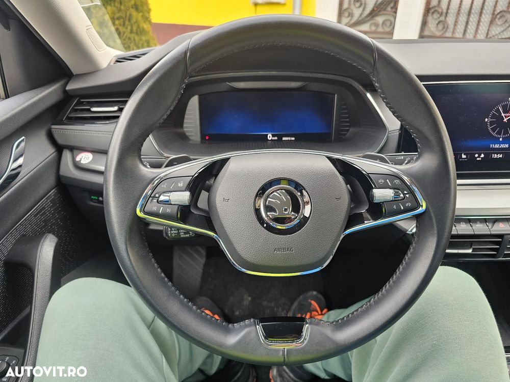 Skoda Octavia 2.0 TDI DSG Ambition - 4