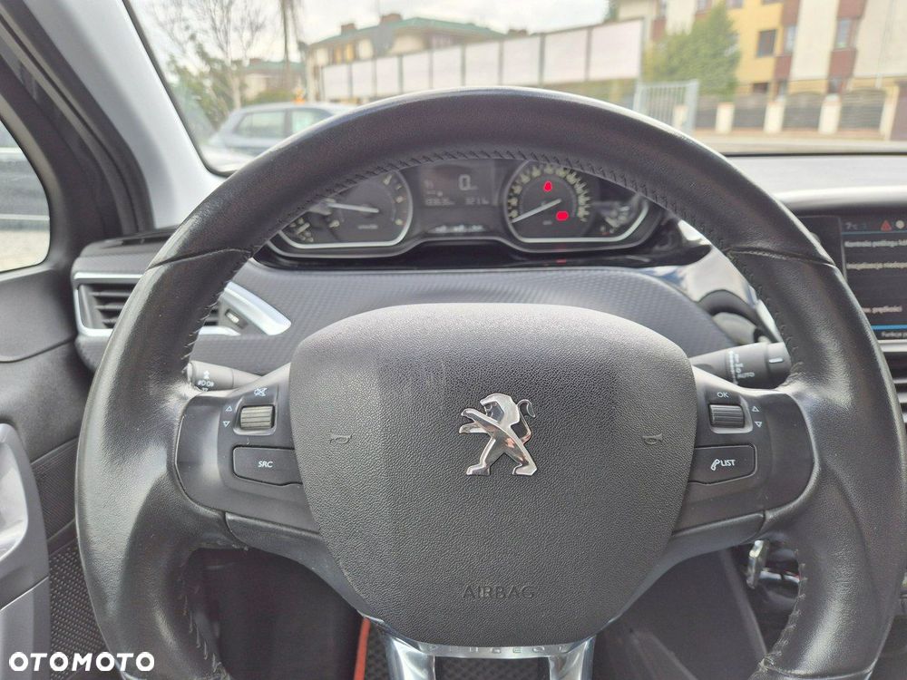 Peugeot 2008 1.5 BlueHDi Style - 13