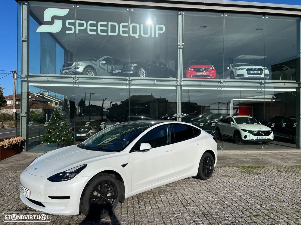 Tesla Model 3 Standard Range Plus RWD - 1