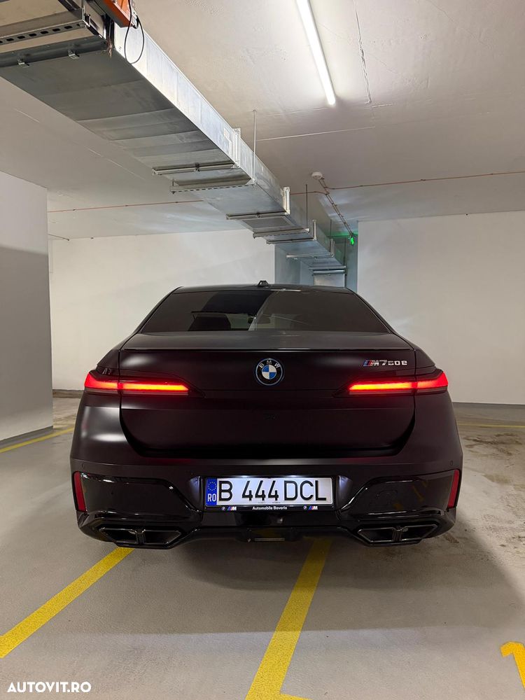 BMW M7 M760e xDrive - 2