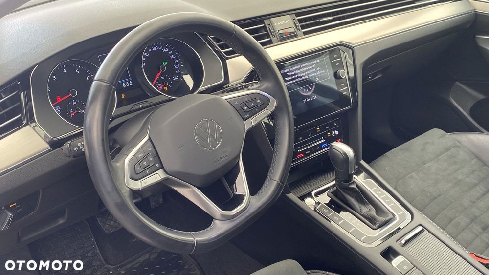 Volkswagen Passat - 15