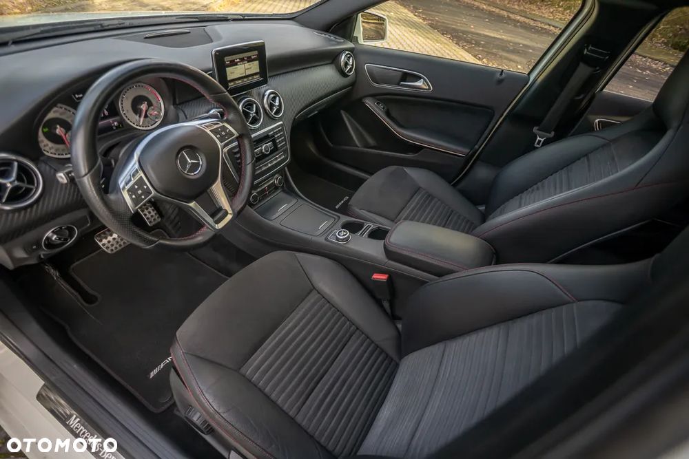 Mercedes-Benz Klasa A 200 CDI 4Matic 7G-DCT AMG Line - 23