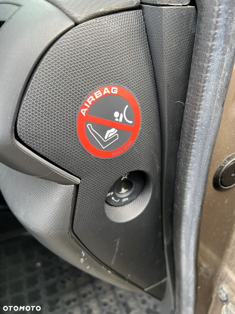 Nissan Micra 1.2 Visia AC/CD - 17
