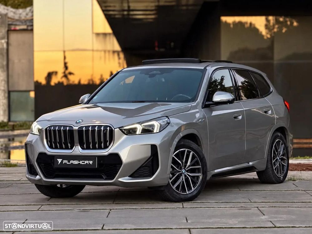 BMW iX1 xDrive30 Pack Desportivo M - 6