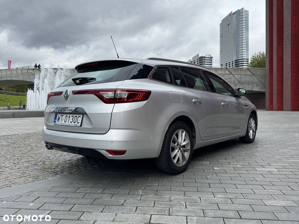 Renault Megane 1.5 Blue dCi Intens - 6