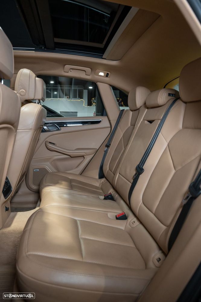 Porsche Macan S - 26