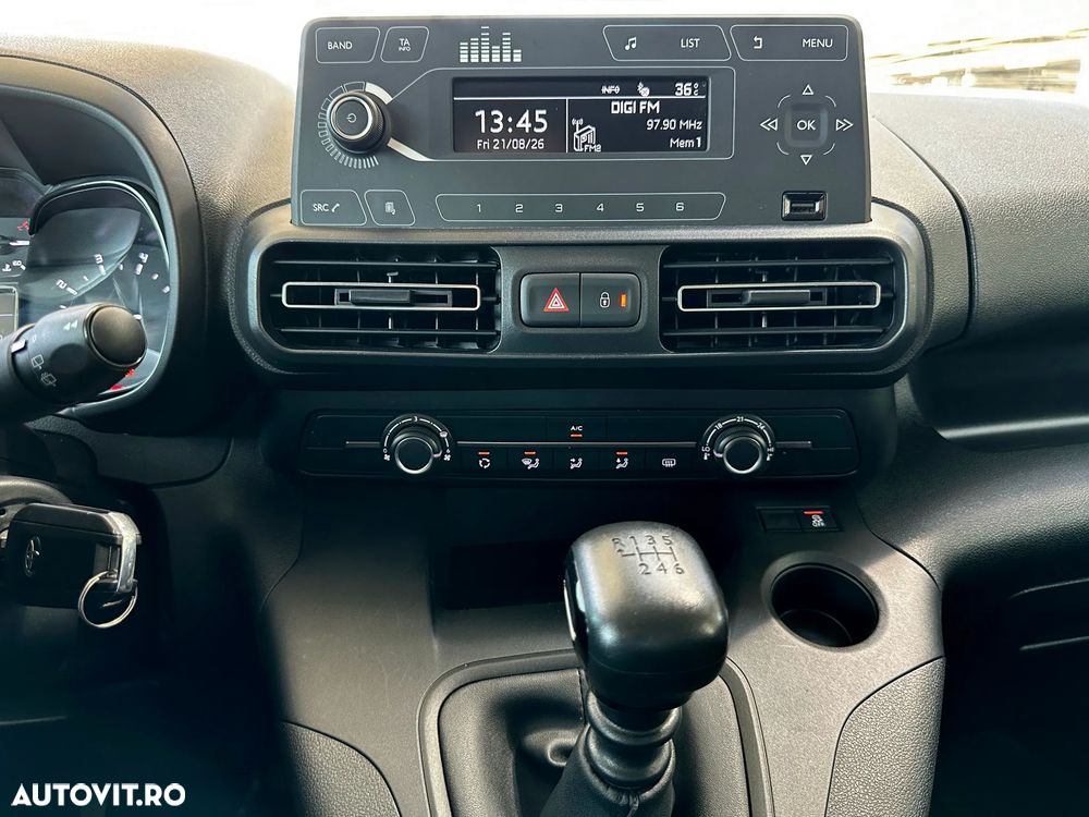 Toyota Proace 1.5 D-4D 102CP 6MT 4+1 L2 Comfort - 24