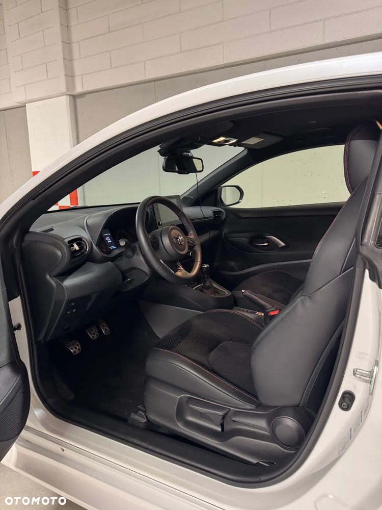 Toyota GR Yaris 1.6 Dynamic - 9