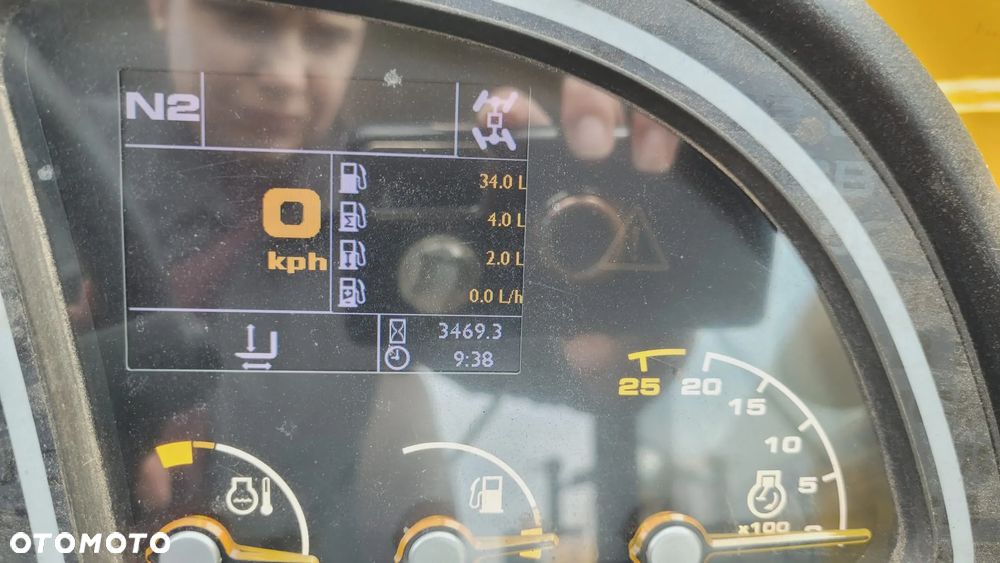 JCB 533-105 - 10