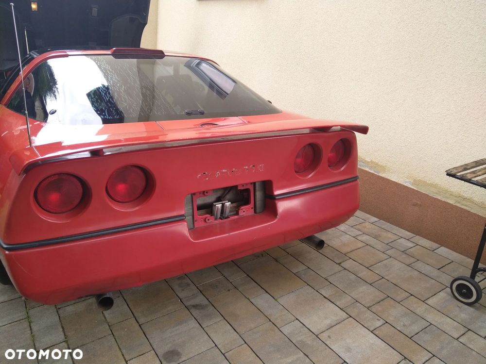 Chevrolet Corvette - 29