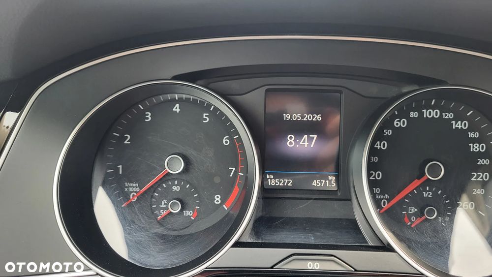 Volkswagen Passat 1.8 TSI BMT Comfortline - 24