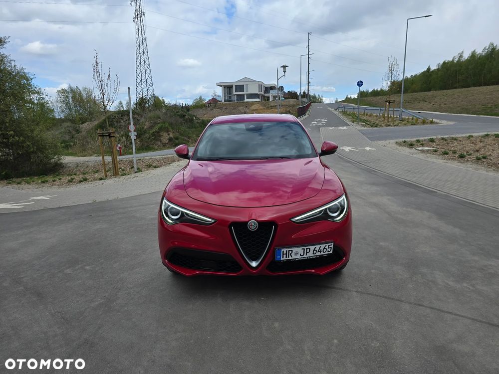 Alfa Romeo Stelvio 2.2 16V AT8 Q4 Lusso - 4