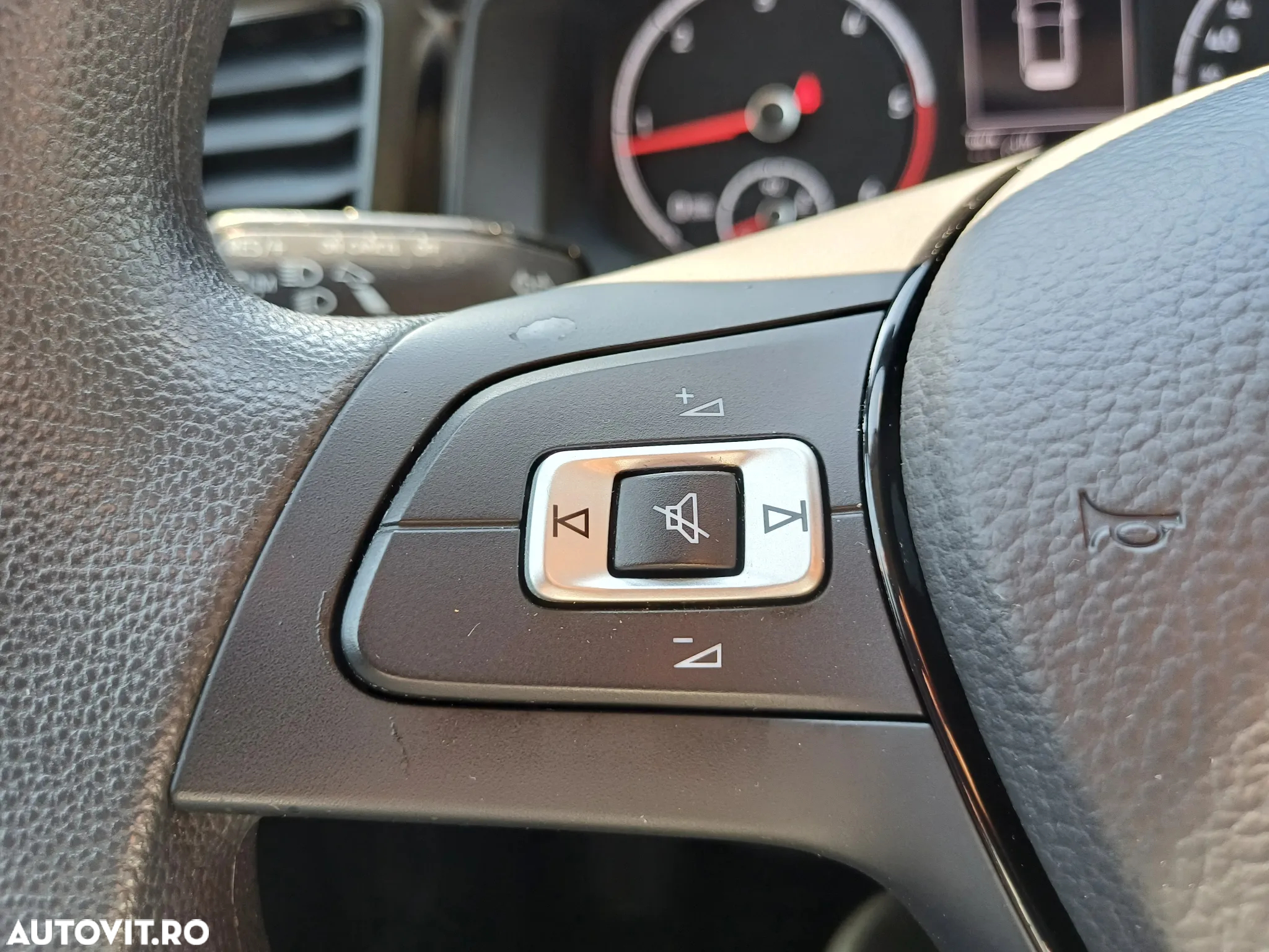 Volkswagen Polo 1.6 TDI Comfortline - 14