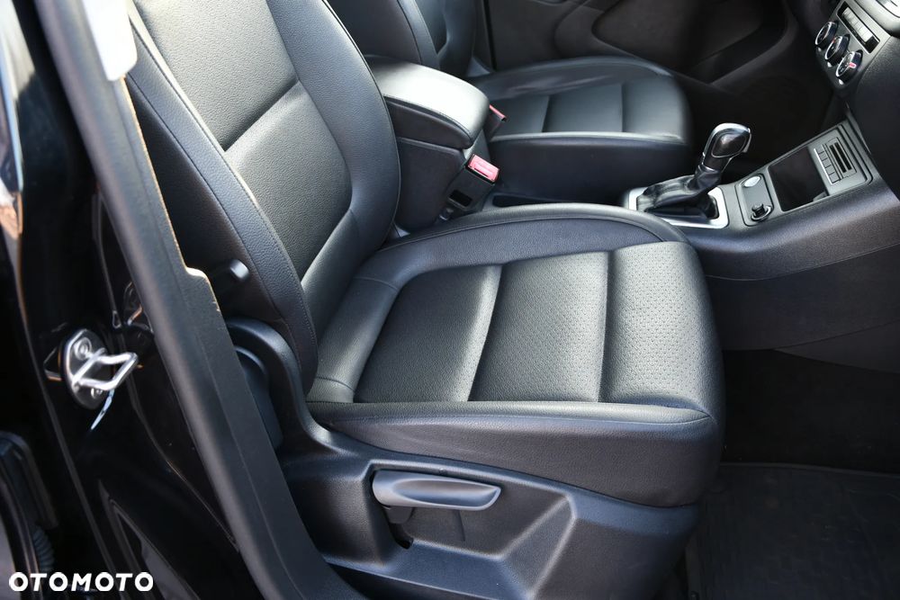 Volkswagen Tiguan - 14