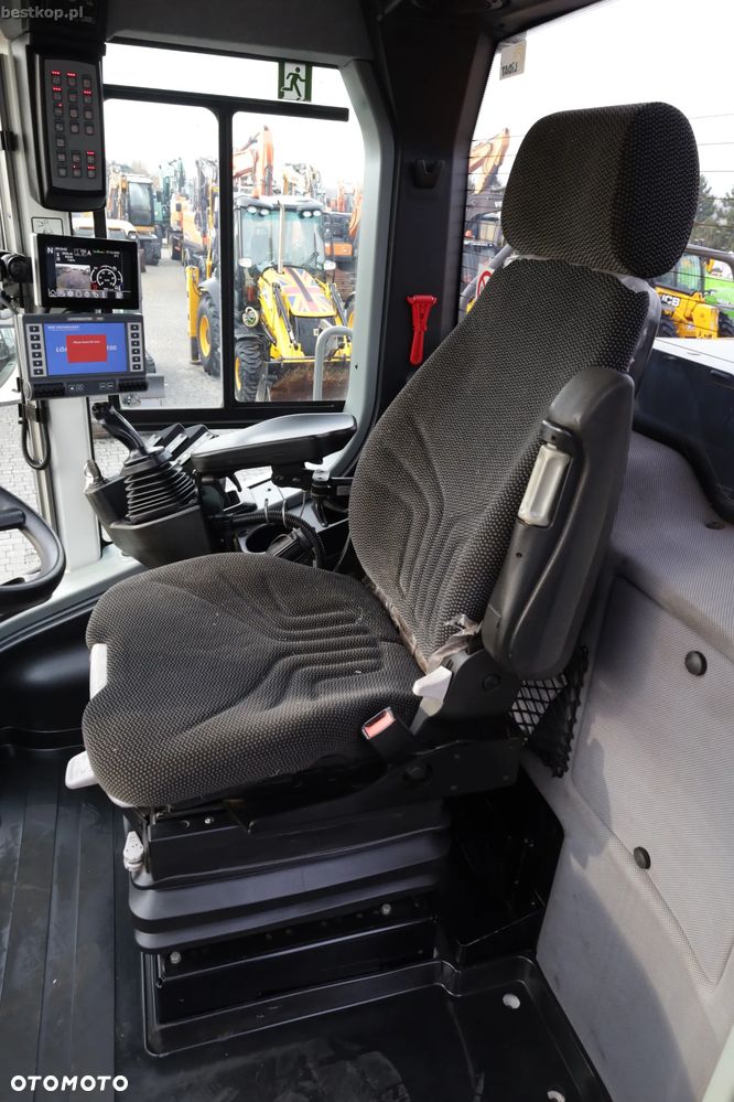 Liebherr L566 XPower - 26