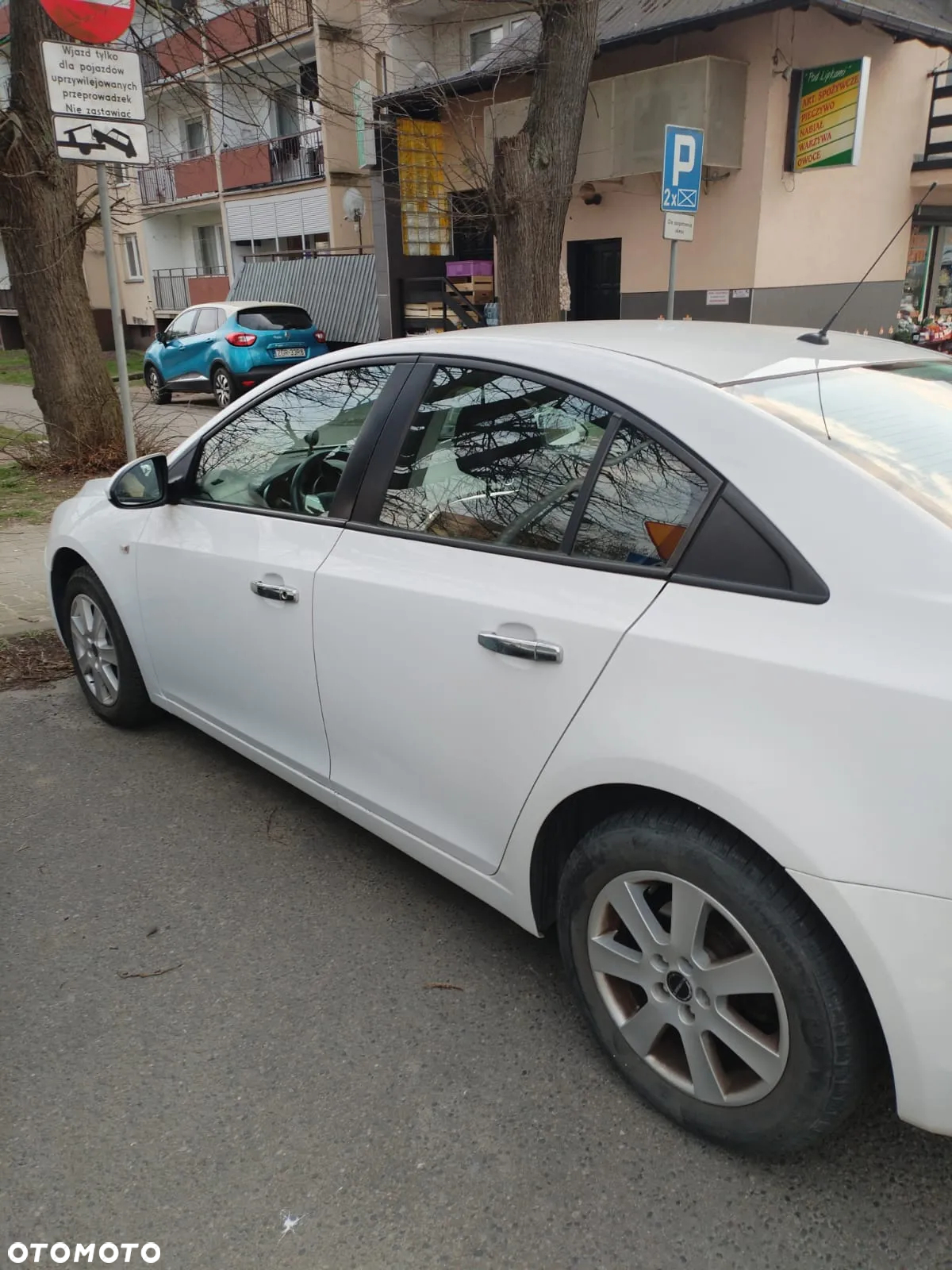 Chevrolet Cruze 1.6 - 3