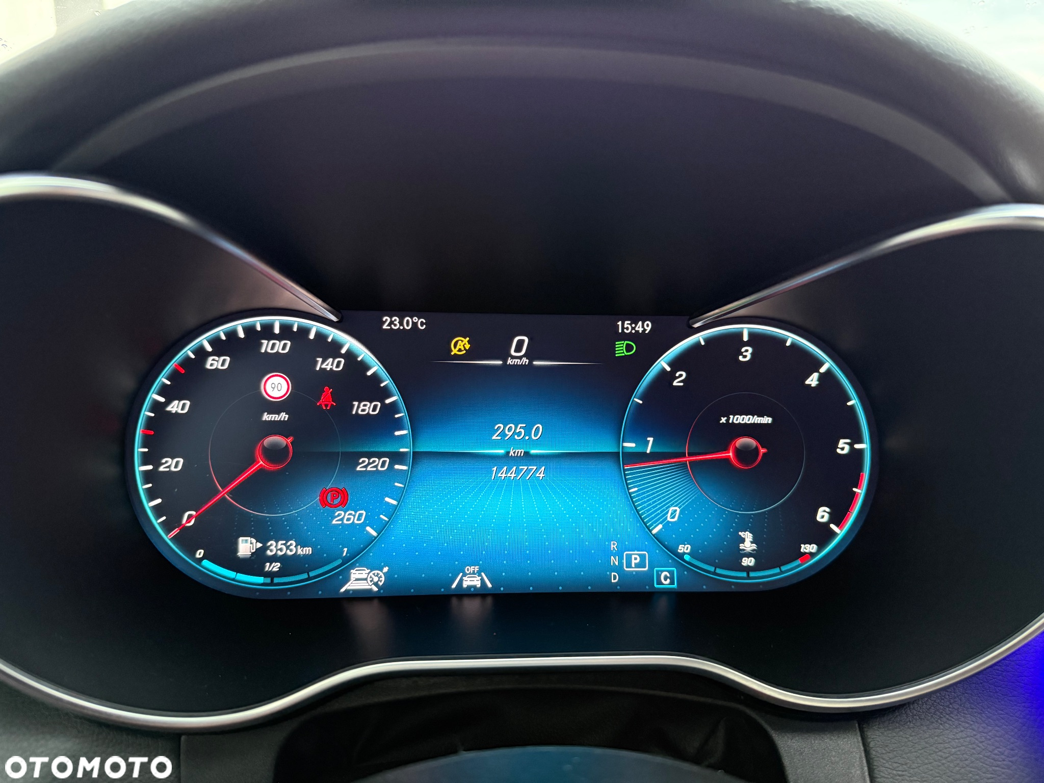 Mercedes-Benz Klasa C 220 d Cabrio 9G-TRONIC AMG Line Plus - 16