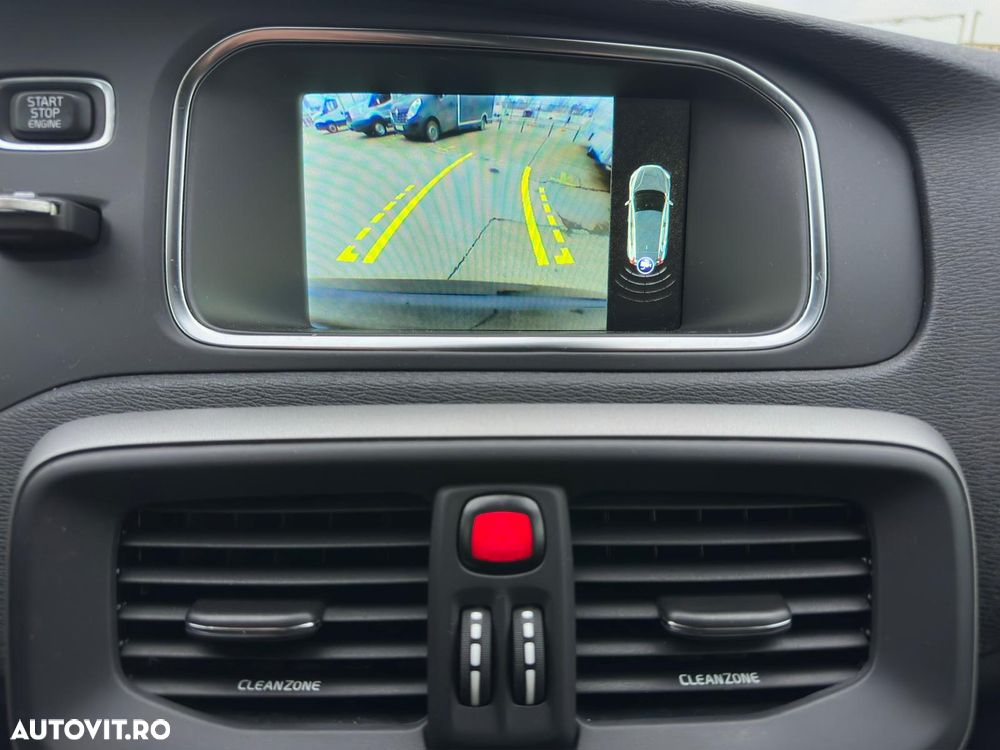 Volvo V40 D3 Plus - 12