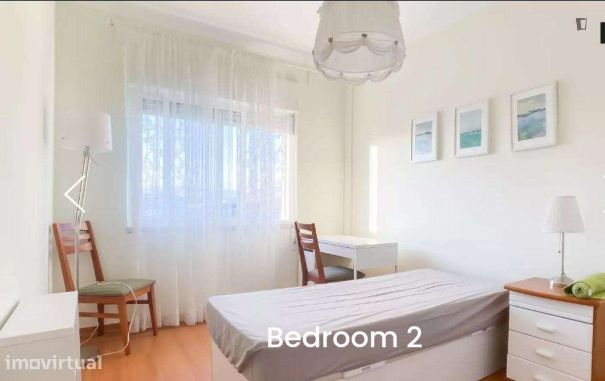 Quarto - localizado em Lumiar Lisbon - Grande imagem: 2/10