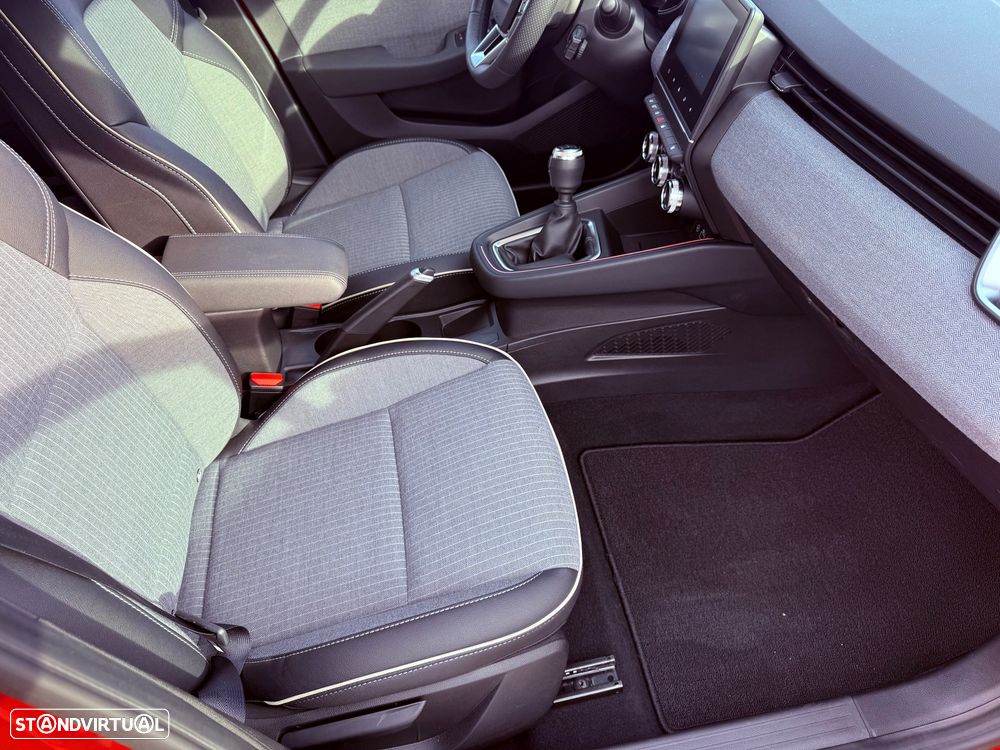 Renault Clio TCe 90 TECHNO - 16