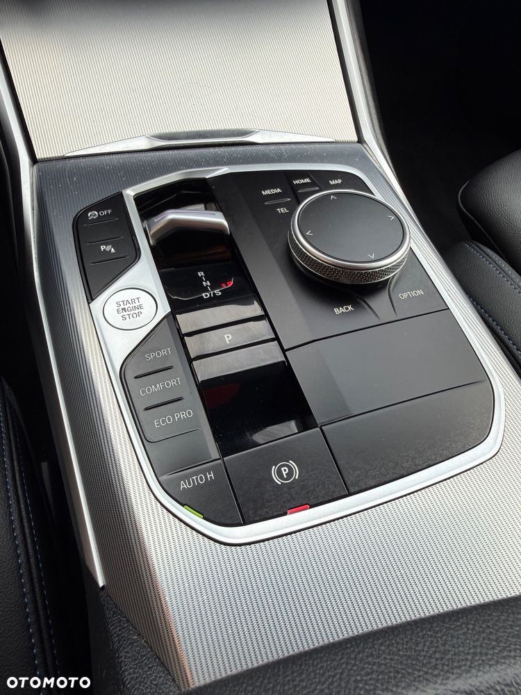BMW Seria 3 320d xDrive M Sport sport - 27