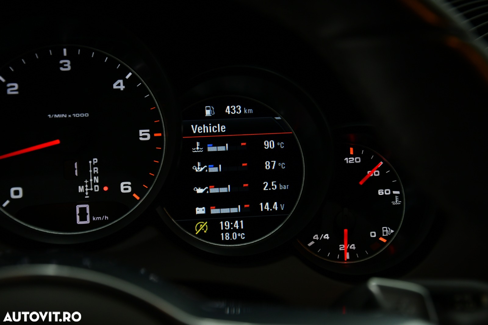 Porsche Cayenne 3.0 L - 30