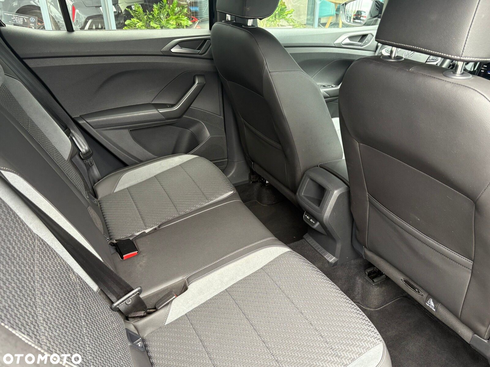 Volkswagen T-Cross - 15