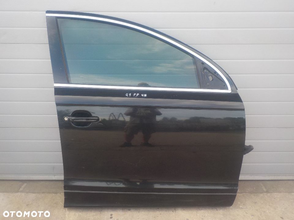 AUDI Q7 DRZWI PRAWY PRZÓD