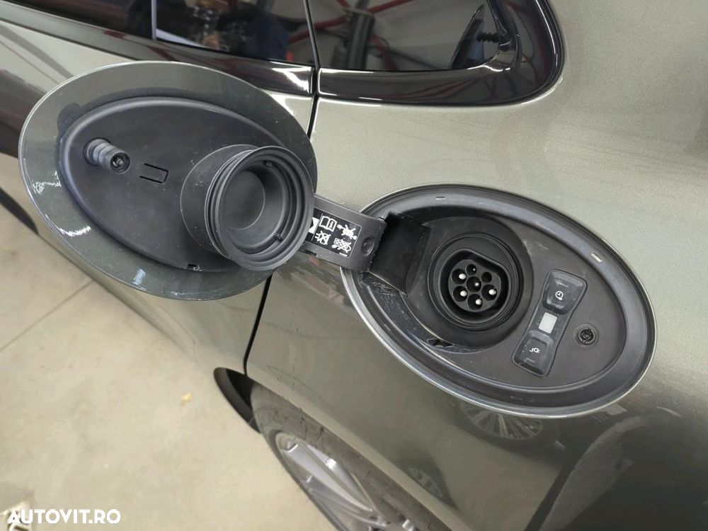 Porsche Panamera 4 E-Hybrid - 13