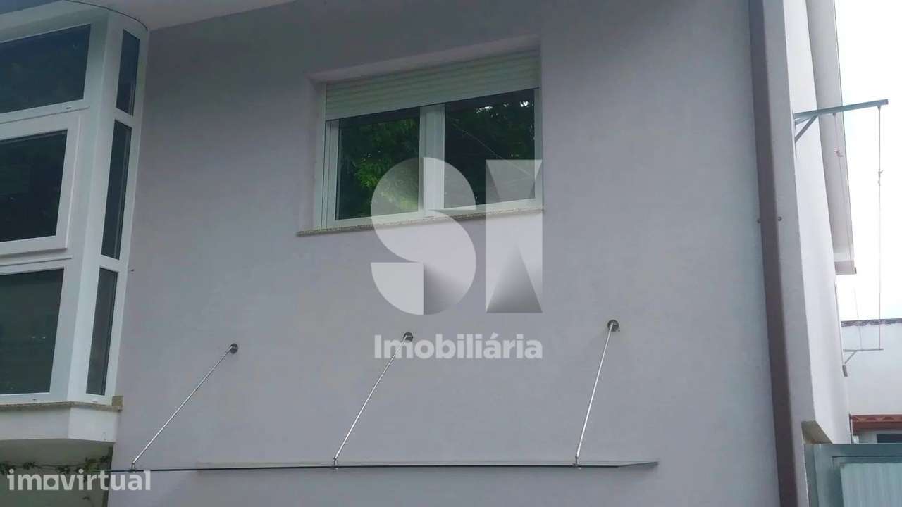 Moradia T4 + T1 - Grande imagem: 4/11