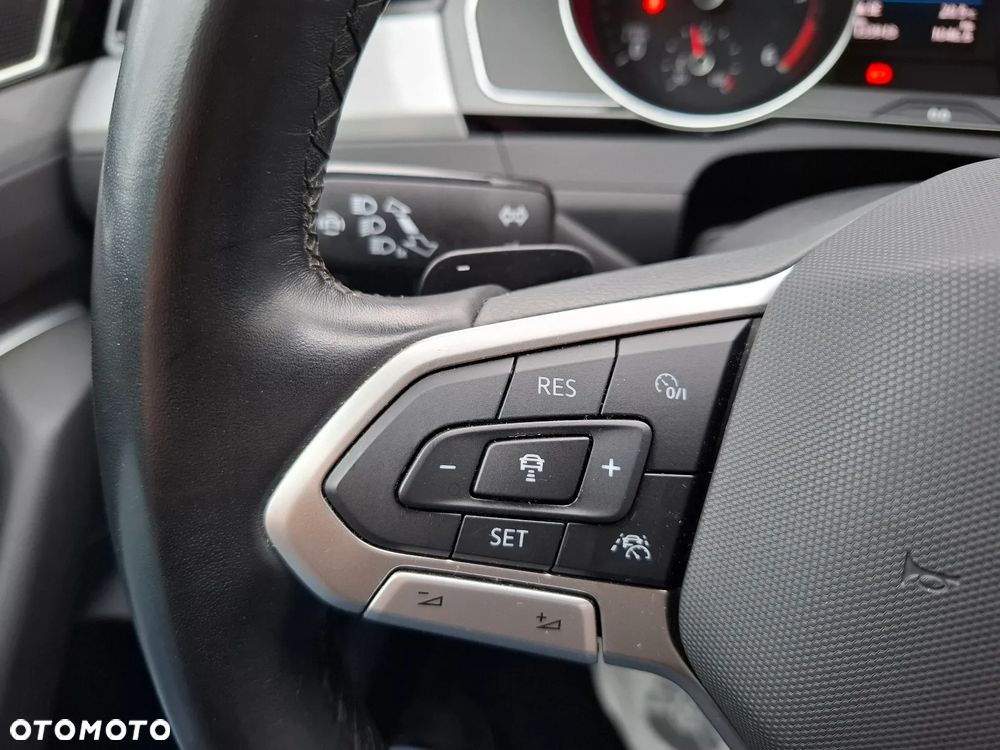 Volkswagen Passat Variant 2.0 TDI SCR DSG Business - 19