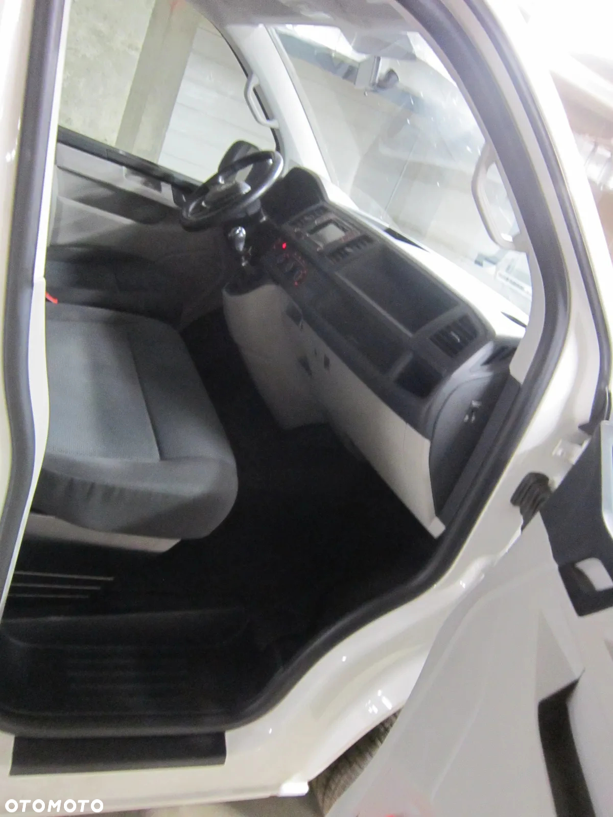 Volkswagen Transporter - 8