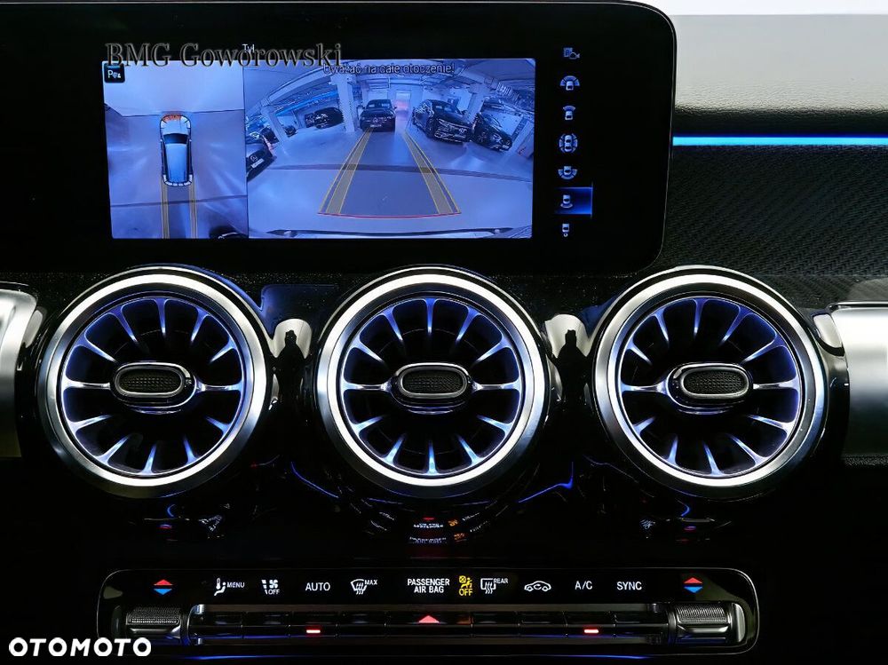 Mercedes-Benz GLB 2023