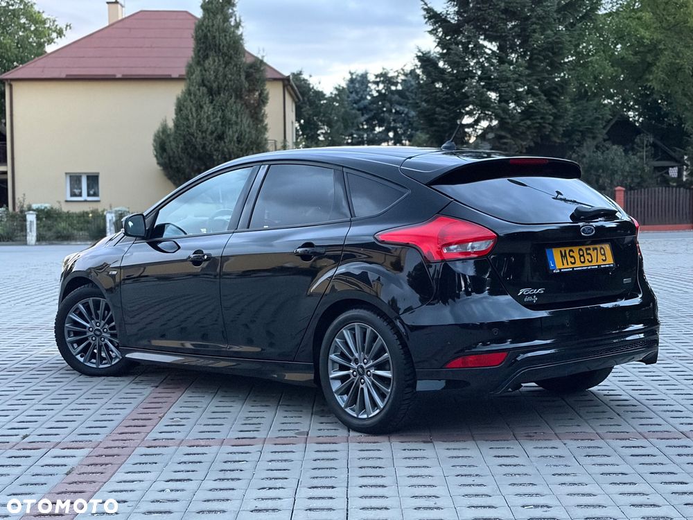 Ford Focus 1.0 EcoBoost Start-Stopp-System ST-LINE DESIGN - 6