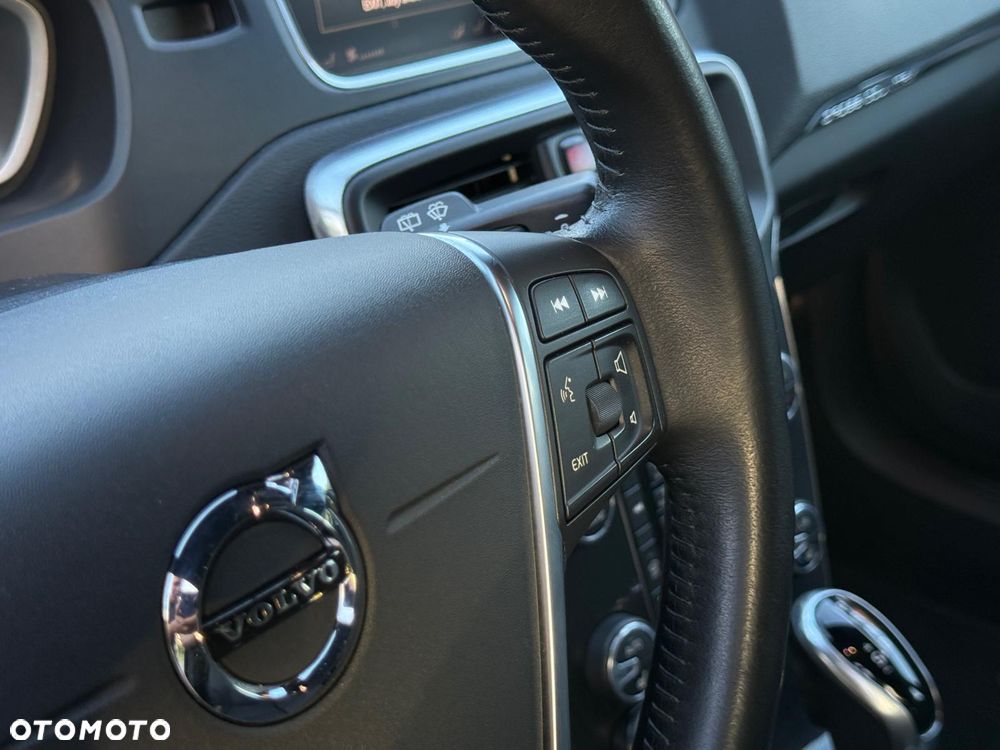 Volvo V40 Cross Country D3 Geartronic Momentum - 17