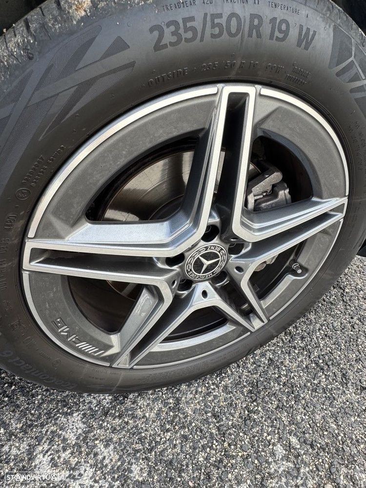 Mercedes-Benz GLA 250 4Matic AMG Line - 24