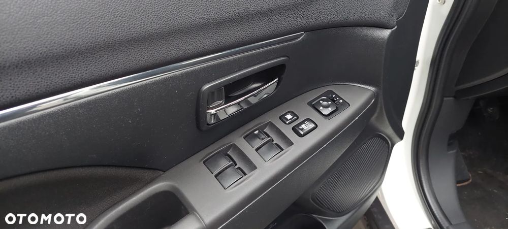 Mitsubishi ASX 1.6 2WD Diamant Edition - 13