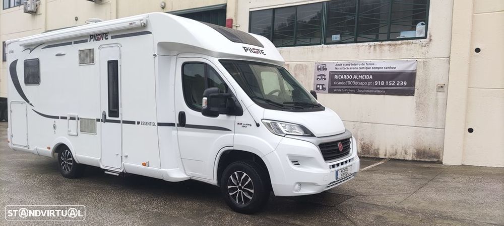 Pilote Essential P746 (Cama central) - 1