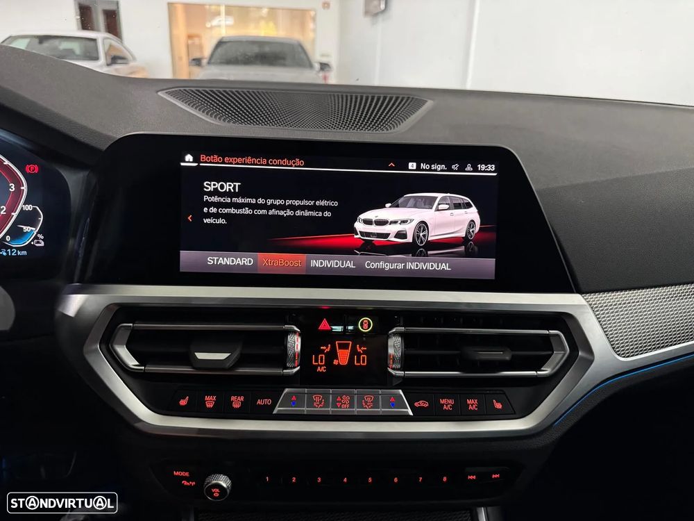 BMW 330 e Touring Pack M Auto - 45