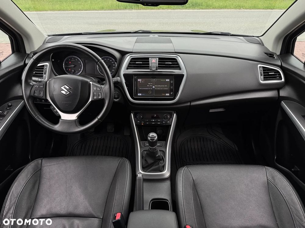 Suzuki SX4 S-Cross 1.4 T Premium - 6