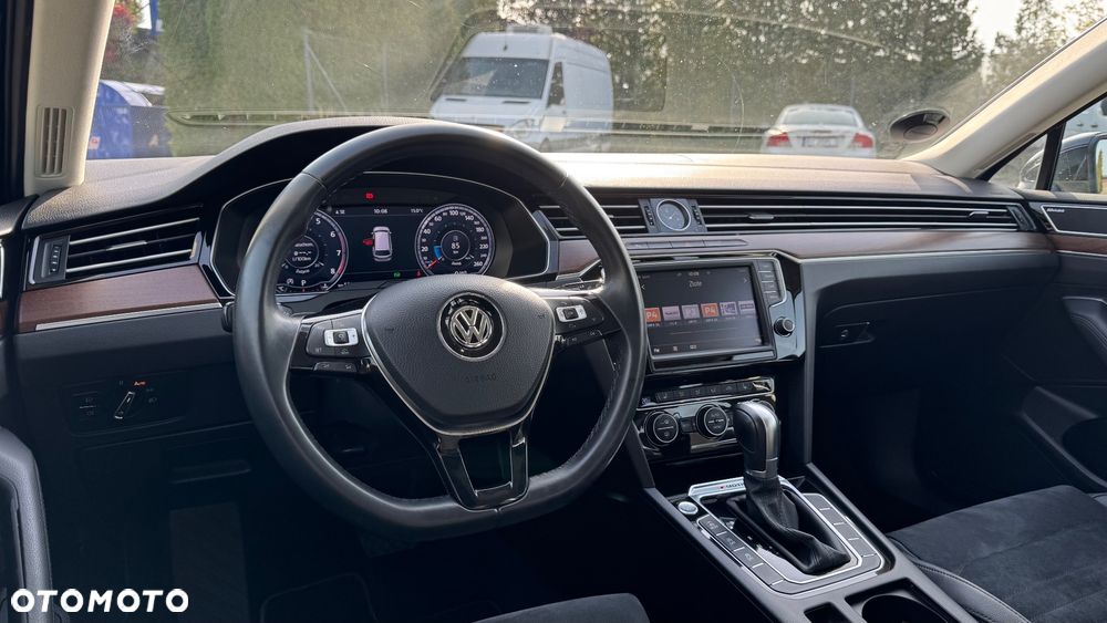 Volkswagen Passat 2.0 TSI (BlueMotion Technology) 4Motion DSG Highline - 31
