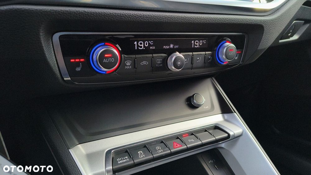Audi Q3 Sportback - 29