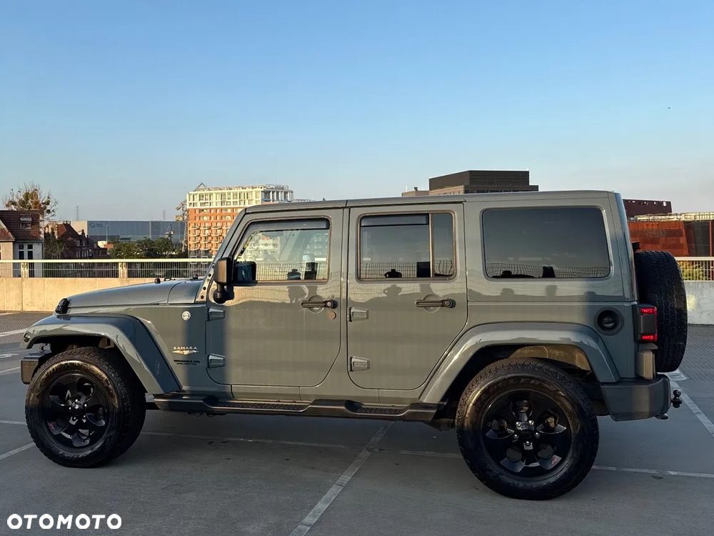Jeep Wrangler 3.6 Unlim Sahara - 9