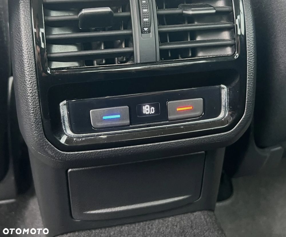 Volkswagen Passat 2.0 TDI SCR Comfortline - 30